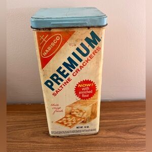 Vintage Nabisco Premium Saltine Crackers Tin